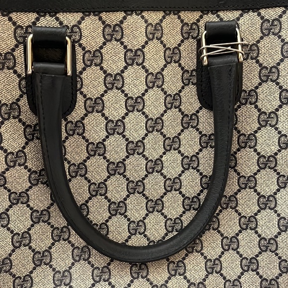 Authentic Vintage Gucci bag. Great condition. - Picture 6 of 6